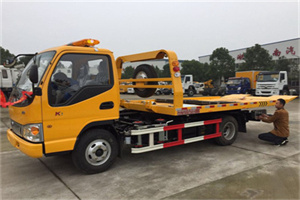 越城区哪里有拖车服务